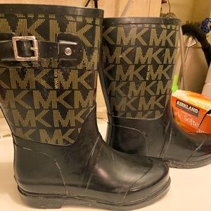 Michael kors rain boots